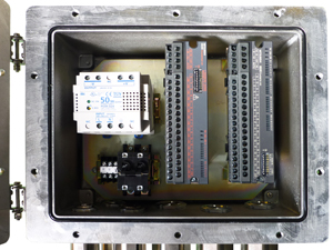 耐圧防爆型CC-Linkユニット内部